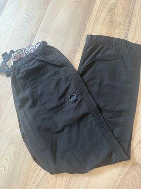Cargo scrub pants size small